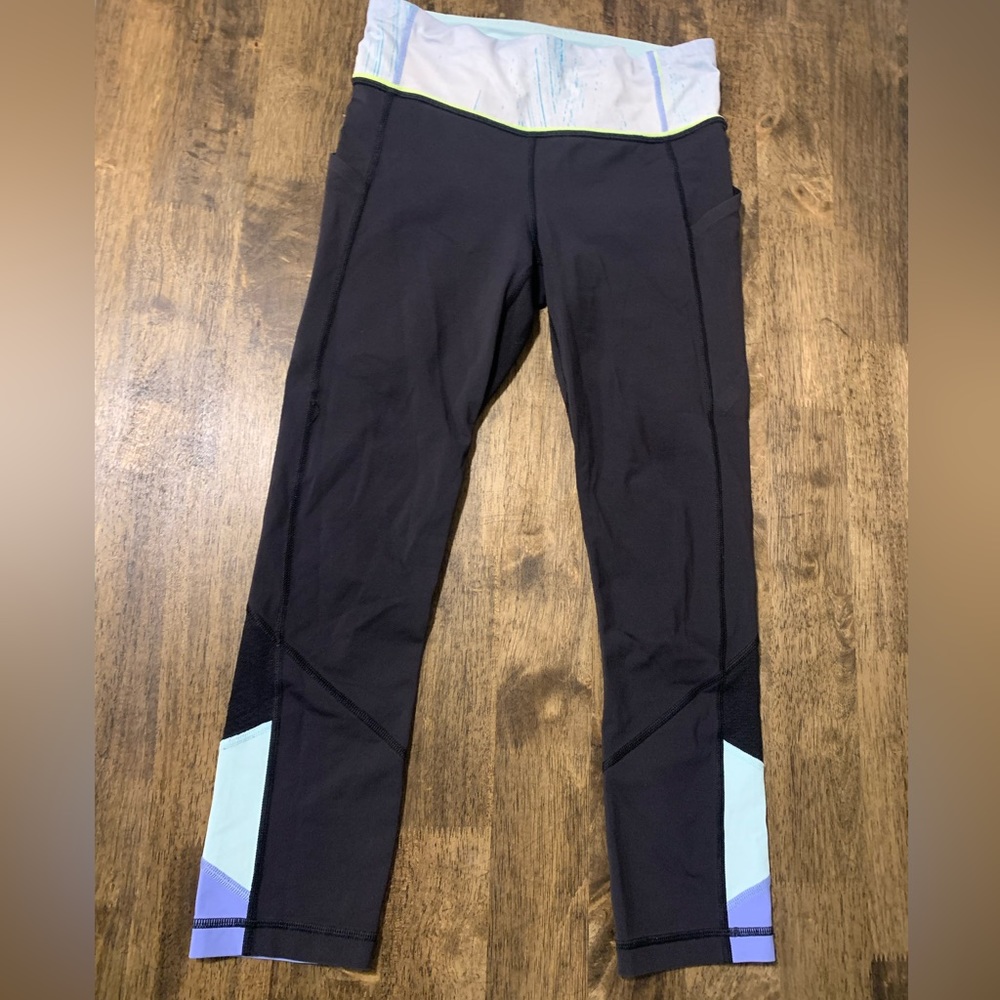 Lululemon leggings size 4